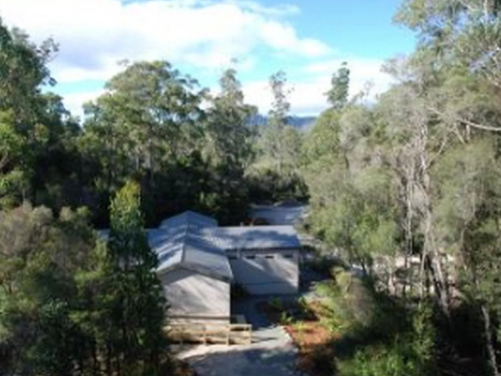 Tahune Lodge