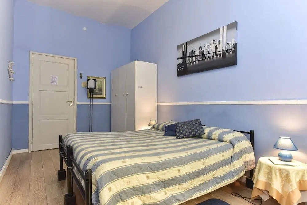 Nicole Rooms