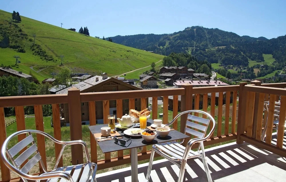 Chalet in La Clusaz With Spa & Pool