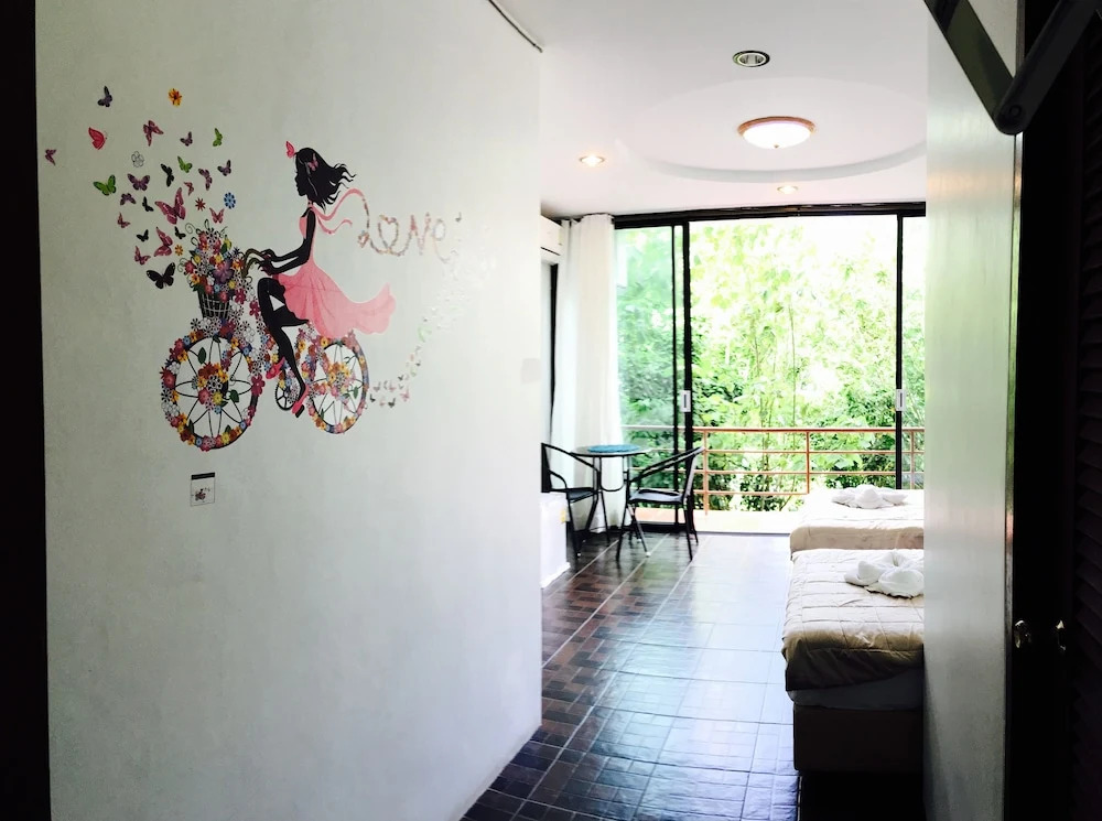 Lanta Friendly House