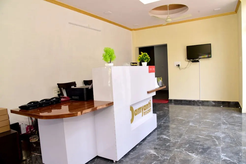 Damyanti Hotel And Resort