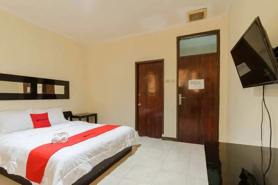 RedDoorz at Dwipa Wisata Hotel Lampung