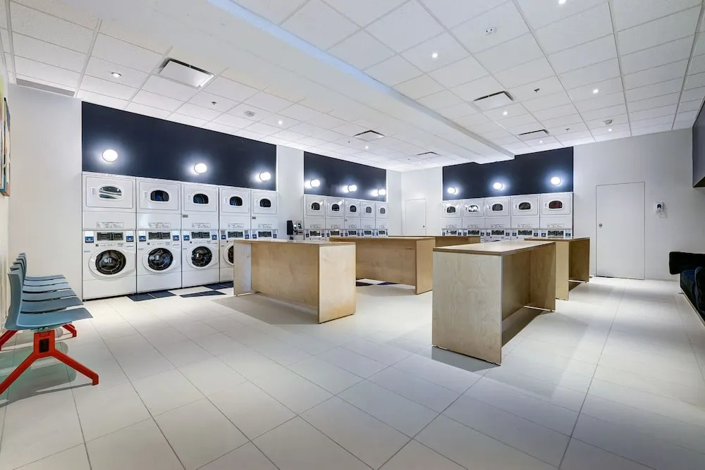 Elegant Studios and Apartments Montreal