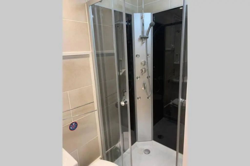 Joli Studio Tout Confort Avec Toutes Commodites (Adults Only)