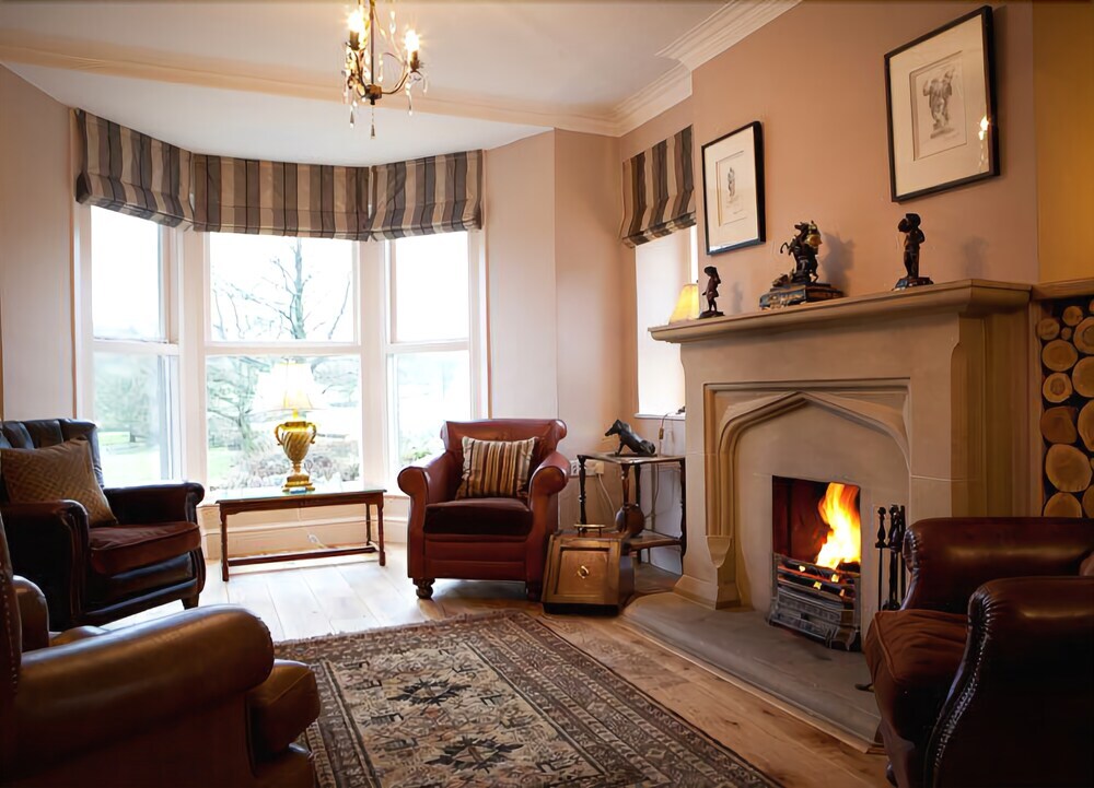 West Vale Country House