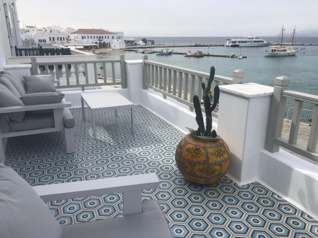 Pnoe Mykonos
