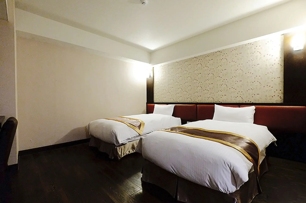 Global Traveler Hotel
