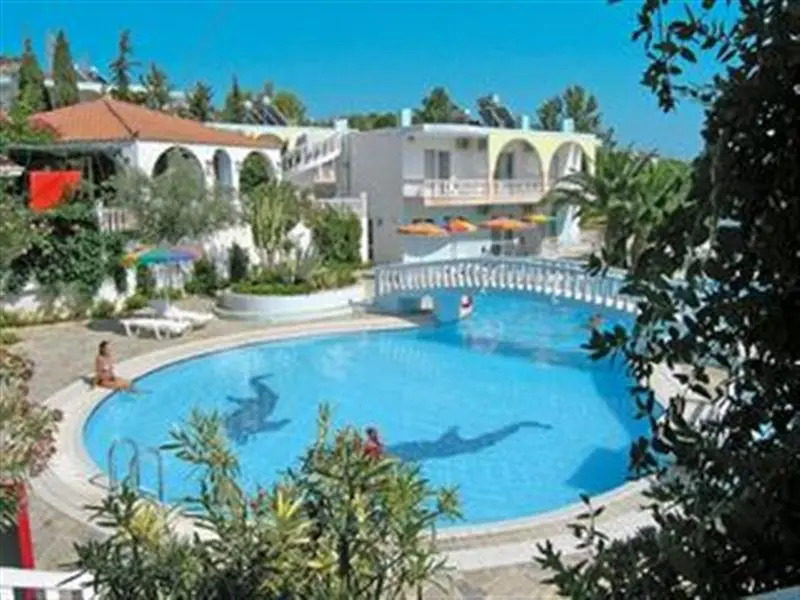 Pefkos Garden