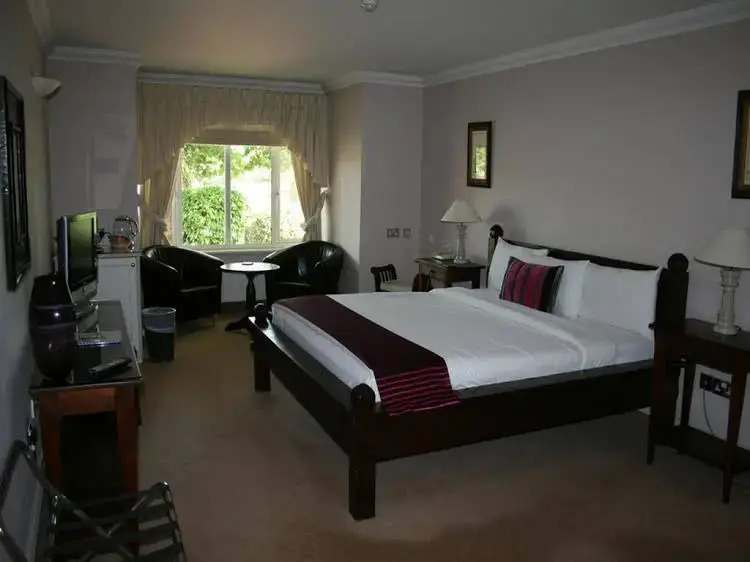 Weir View House