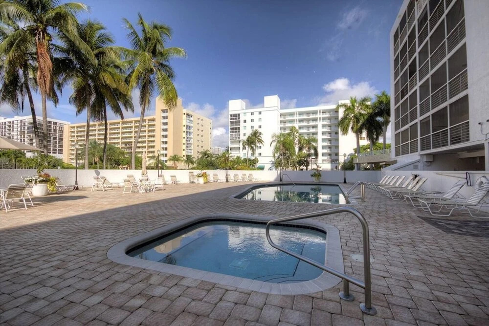 Le Frontenac 210 by Go Florida Condo Sunny Isles