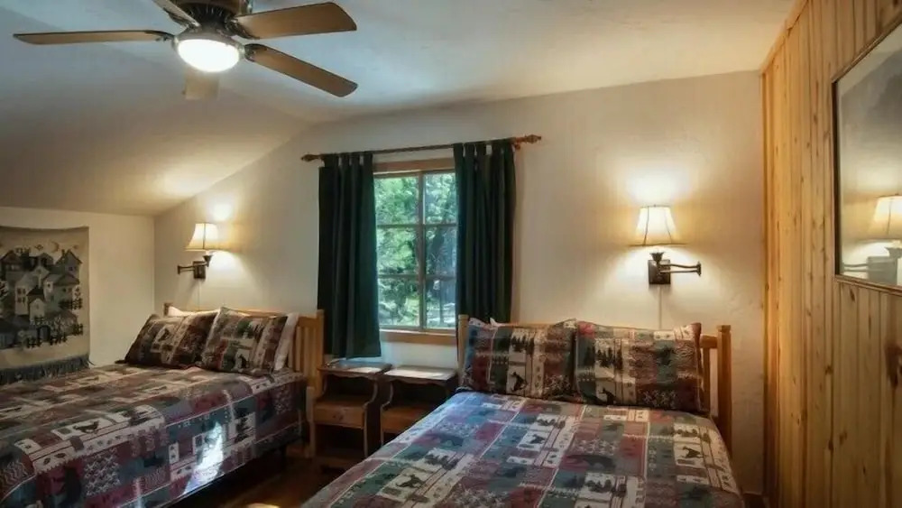 Scenic Wonders Bassett Cabin 5 Bedrooms