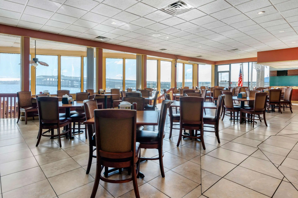 Quality Inn and Suites Palatka Riverfront