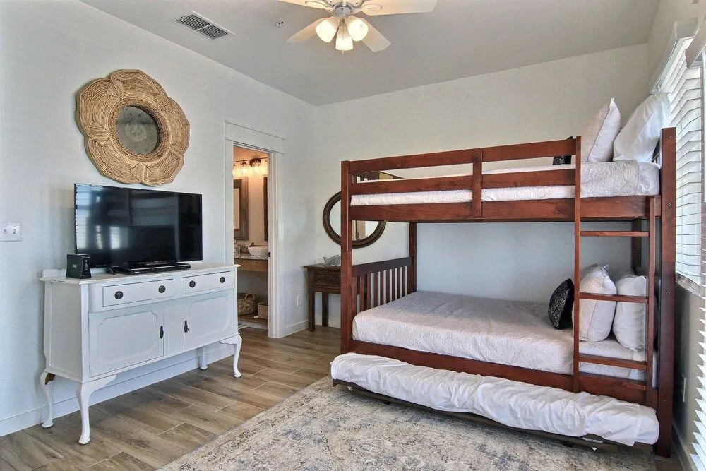 Three Keys Cottage 12 by RedAwning
