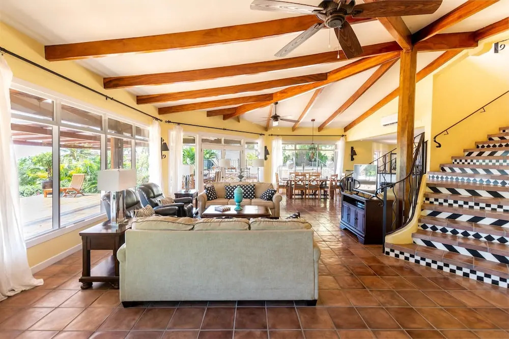 Luxury Five-Bedroom Oasis in Playa Flamingo with a Private Pool and Stylish Decor