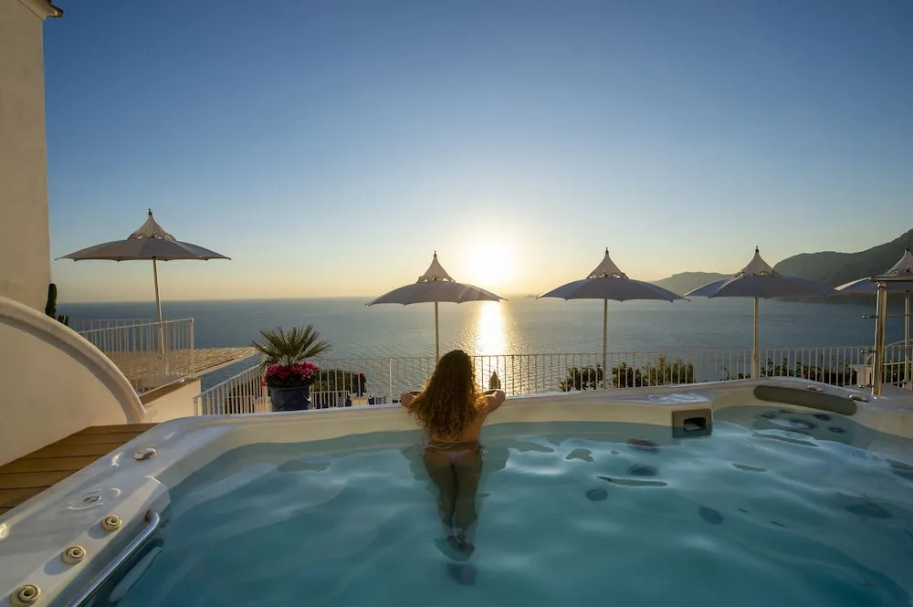 My Exclusive Italy - Exclusive Villa in Praiano with Pool & View