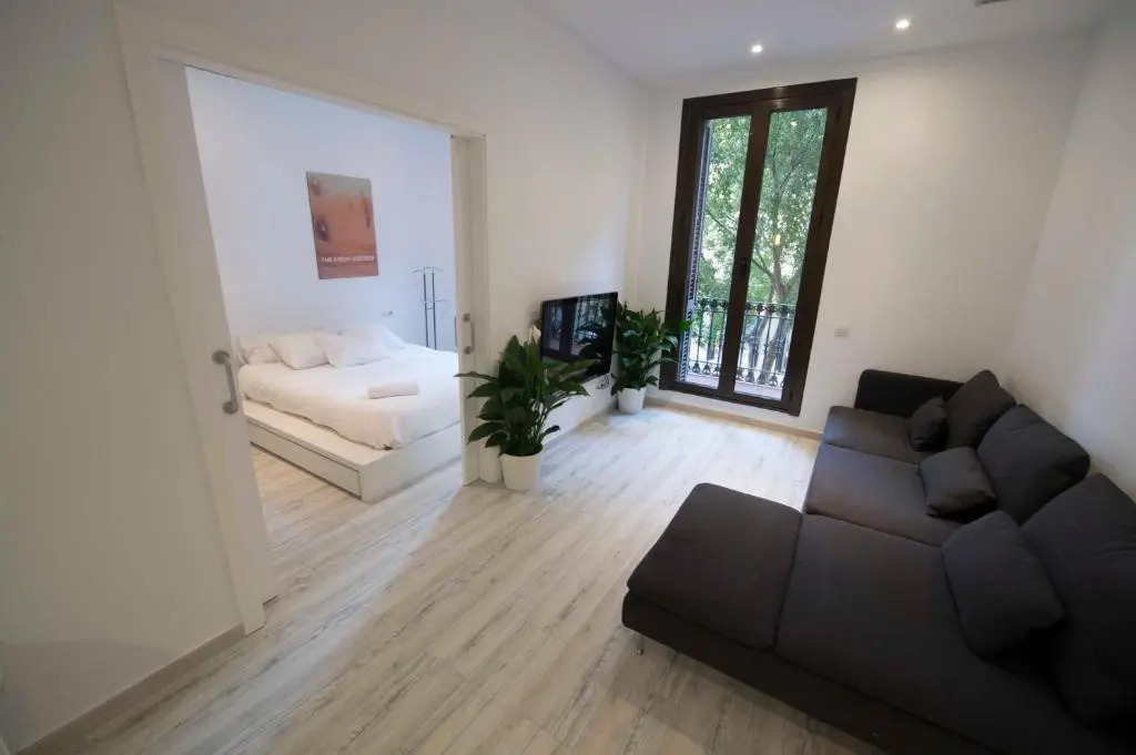 Roger De Lluria Design Apartment