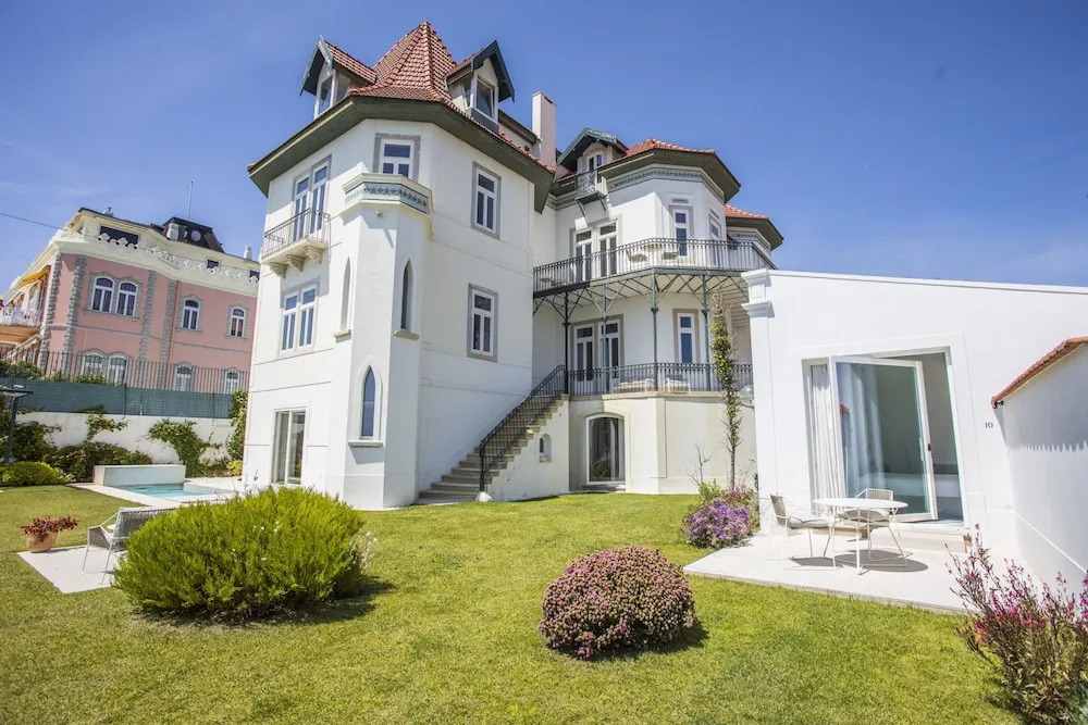 Seaview Castle by Cadenzalux