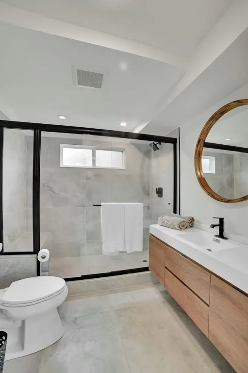 Brand-New Chic Nest In Prime Location