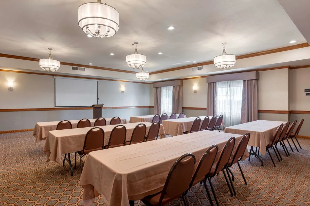 Best Western Plus Capital Inn