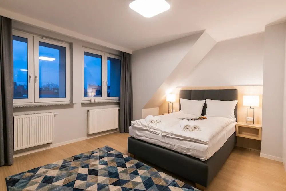Q17 Apartments Rynek