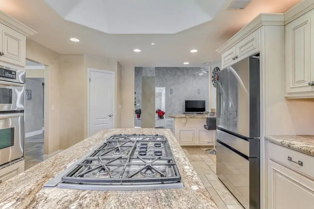 Billiards & Private Pool: Bright Clovis Home!