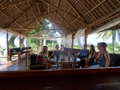 SandRocks Lodge
