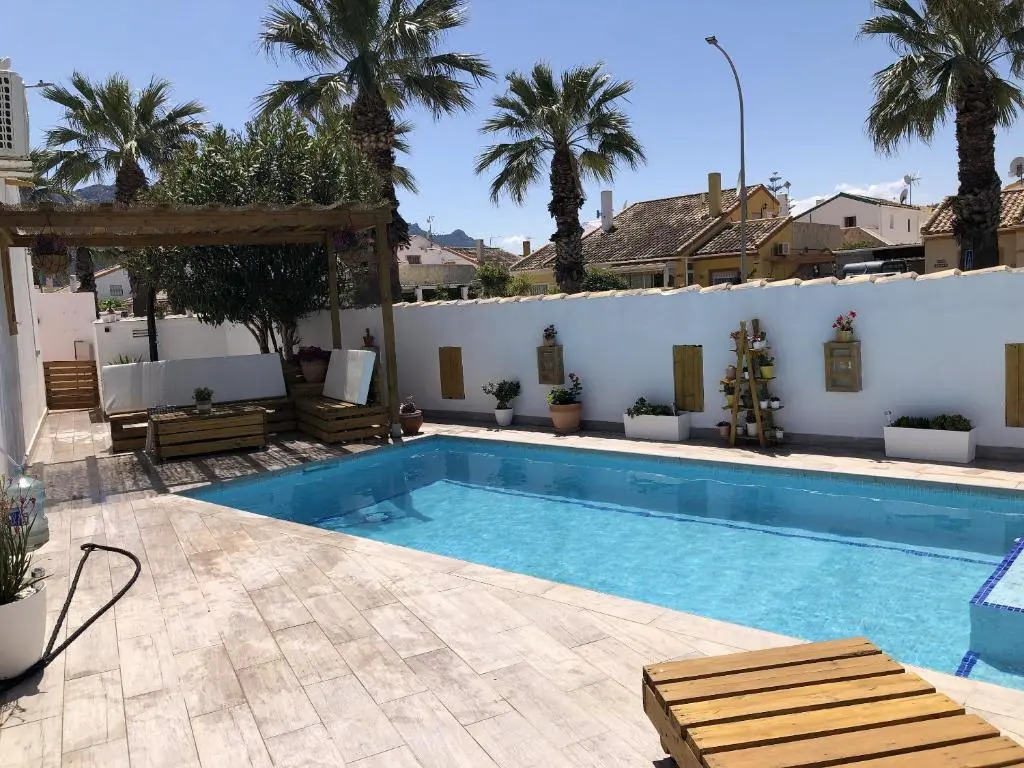 Elegant Villa in Alicante with Pool