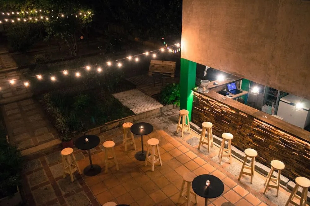 Vato Loko Hostel Pub