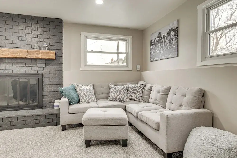3 Blocks to Lambeau Field! Bright Home w/ Yard