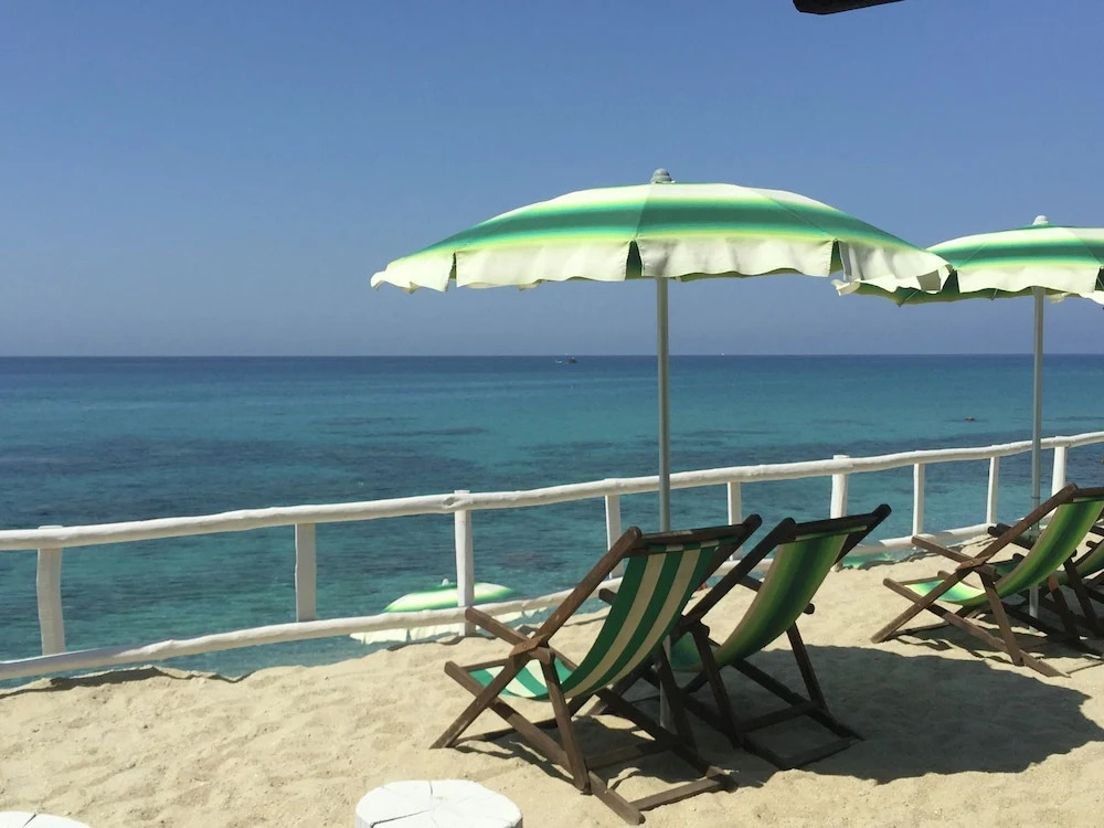 Beautiful Holiday Home in Ricadi Near Beach