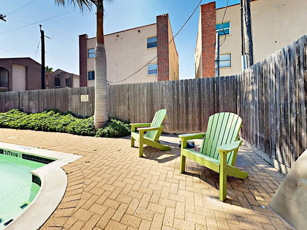 126 Cora Lee Condo Unit 4 2 Bedrooms 2 Bathrooms Condo