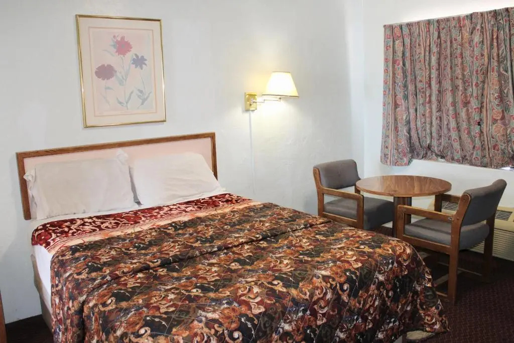 Economy Inn