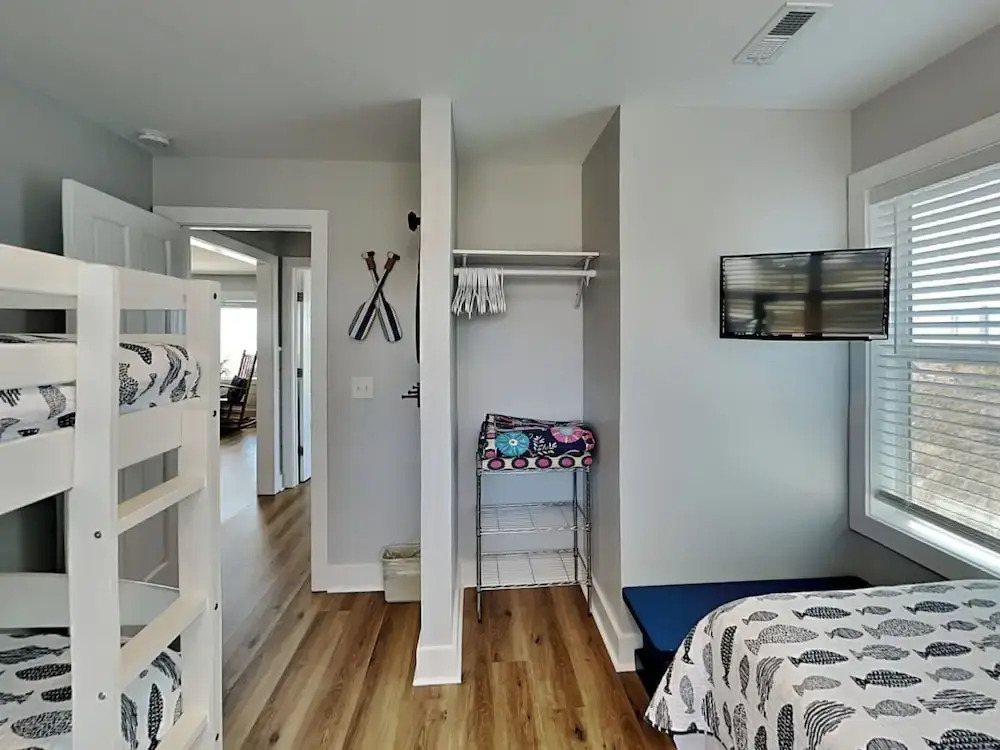 Sea Paradise Cottage by Topsail Realty