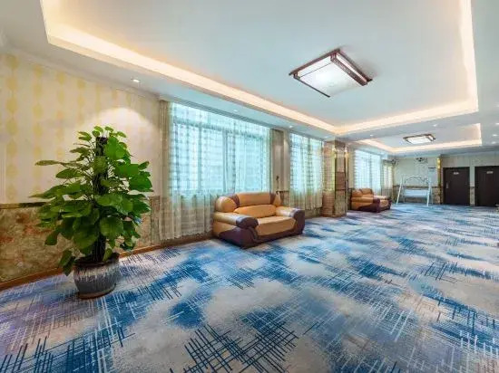 Yadu Hotel (Lunjiao Woodworking Machinery City Store)(雅都酒店（伦教地铁站木工机械城店）)