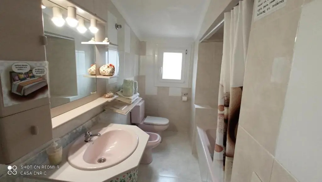Casa Enric , con zona infantil, piscina y parking privado