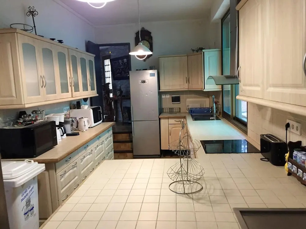Mansion With 4 Bedrooms in Courtenay, With Wonderful Lake View, Enclos