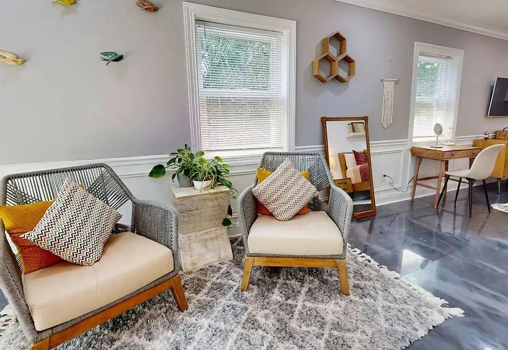 Spacious Dog-friendly House Near Beaches, Historic Downtown W/beach Access