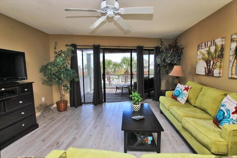 Pleasure Isle Villas 30B
