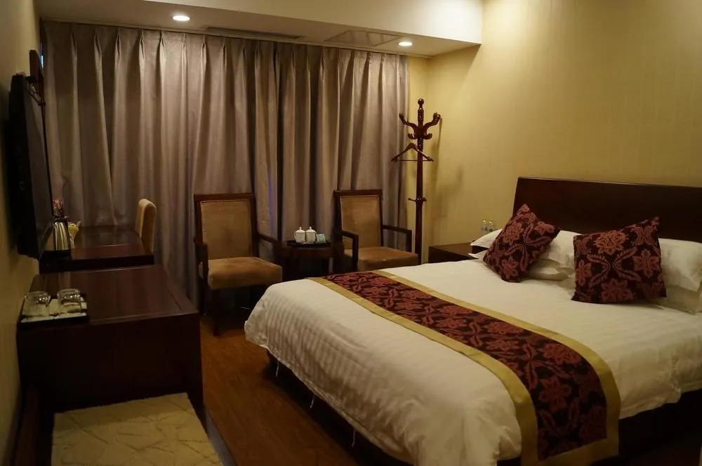 Elan Hotel
