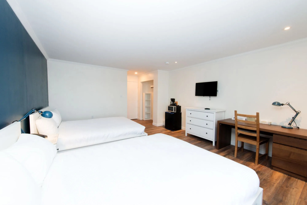 Cloud 9 Inn