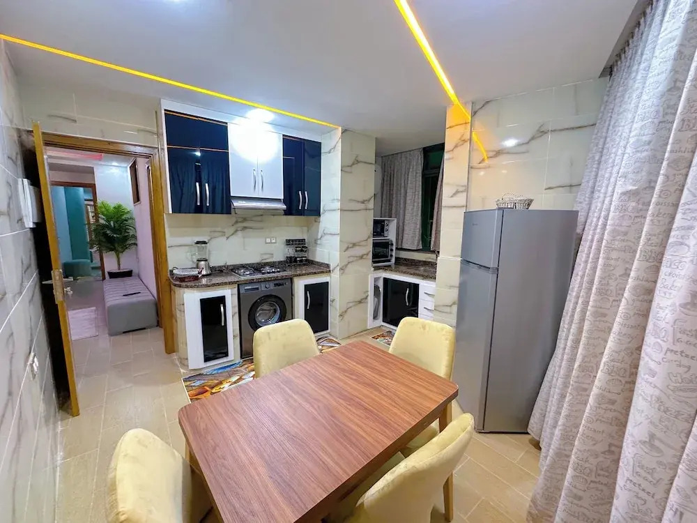 VELUXA - LUXURY HOLIDAY HOMES - Centric flat