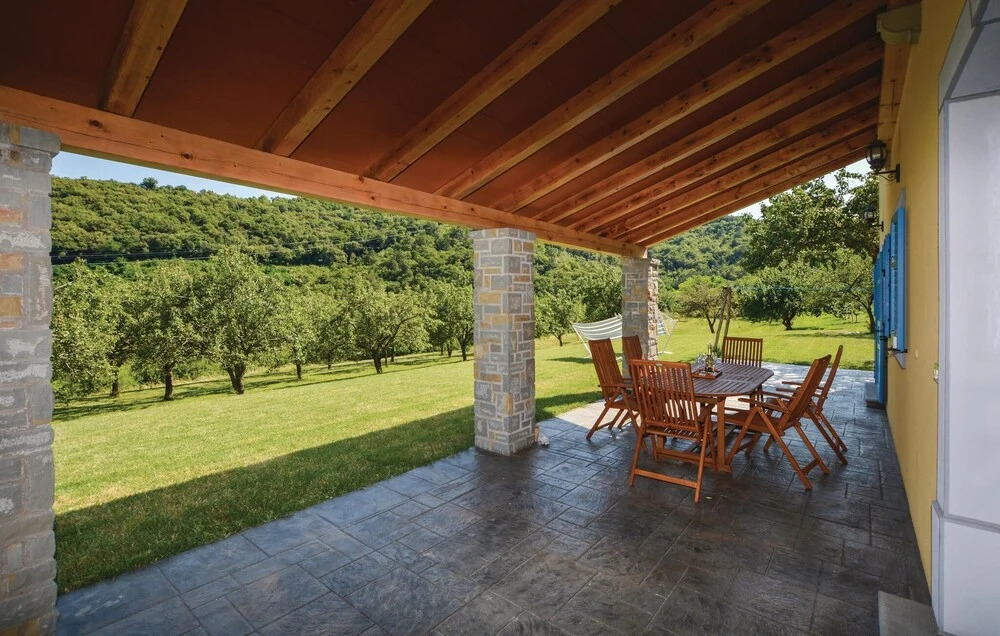Cozy Home In Koper With Wifi