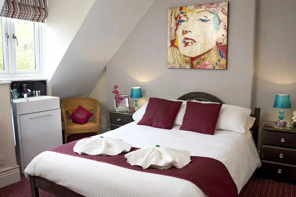 The Ravenswood B&B