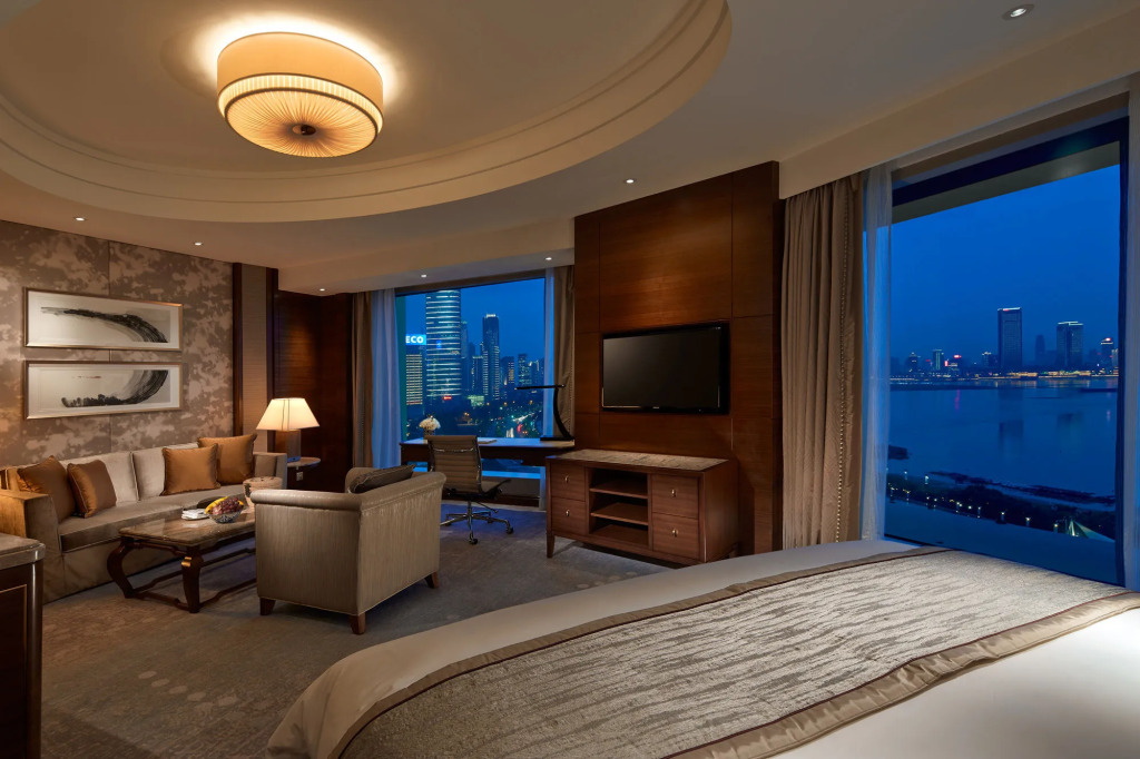 Shangri-La Nanchang丨Adjacent to Pavilion Prince Teng Prime river view