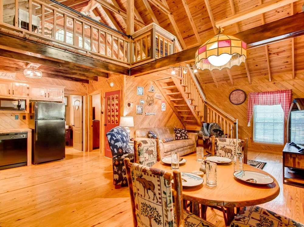 Lake Vista Lodge #248 by Aunt Bug's Cabin Rentals
