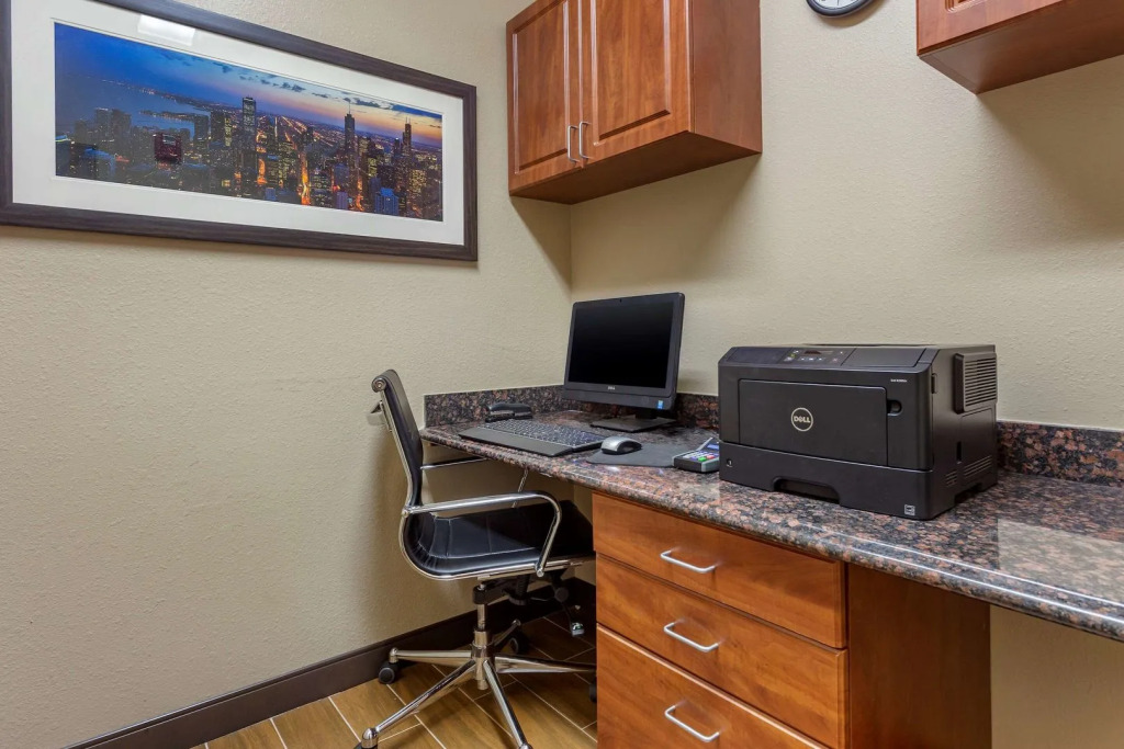 Comfort Suites Grayslake near Libertyville North