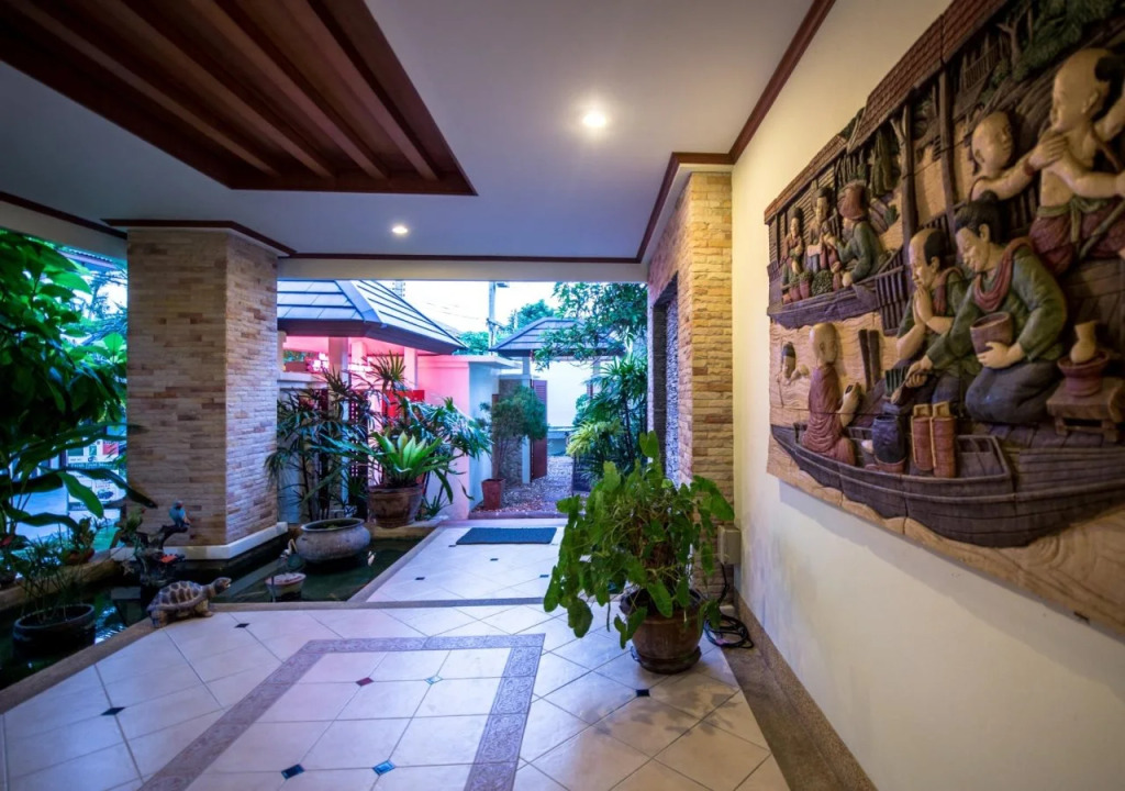 Neptunes Villa