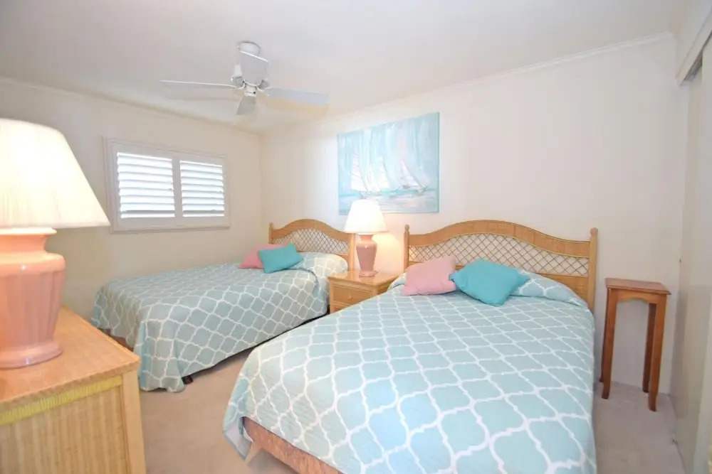 Sungate 401 3 Bedroom Condo by RedAwning
