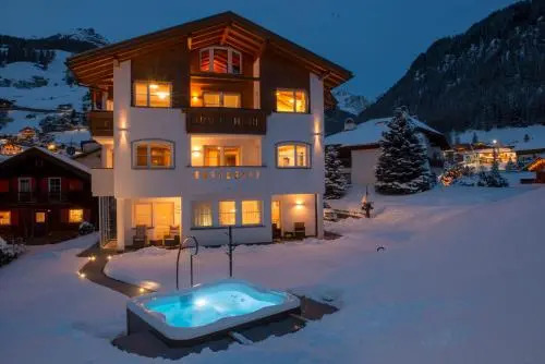 Apartments Antines