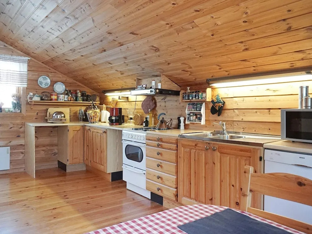 6 person holiday home in Strömstad